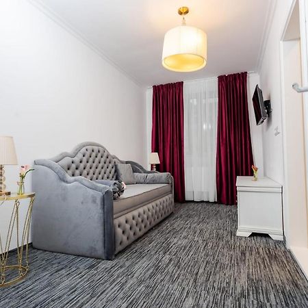 Apartament Carolyne Bistriţa Extérieur photo